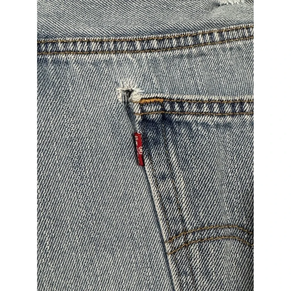 VTG Y2K Levi's 560 Jeans Mens 42x30 Blue Light Wash Comfort Fit Tapered Leg